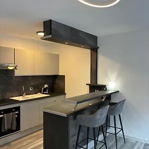 https://apt-le-nocturno.hotels-rhonealpes.com