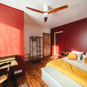 Cosy Au Coeur Du Village - Le Segala Appartement
